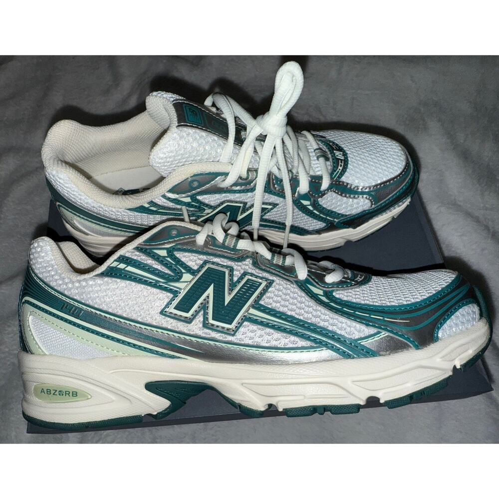 Brand New New Balance 740V2 White Marsh Green U740GR2 Men Size 7 , Women 8.5